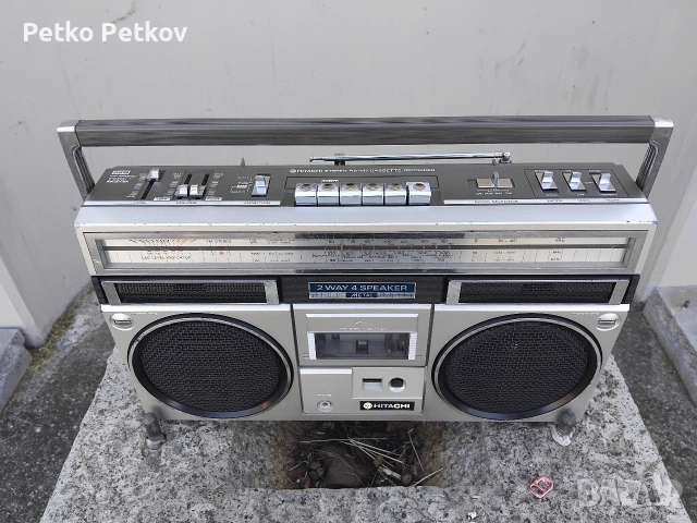 Продавам Касетофон ( HITACHI TRK-7250E ) , снимка 2 - Радиокасетофони, транзистори - 54977760