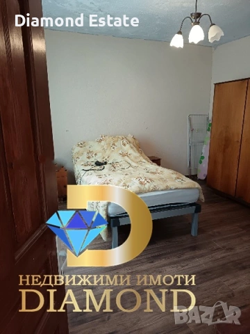 Едноетажна къща в село Гранит, общ. Чирпан, снимка 6 - Къщи - 54226115