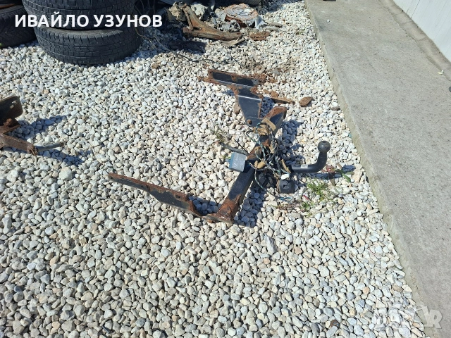 Теглич Toyota Verso S, снимка 4 - Части - 42131344