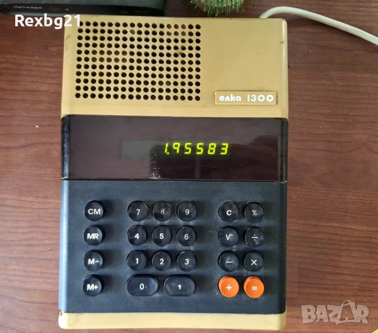 Ретро калкулатор „Елка 1300“ – Напълно работещ (Соц арт), снимка 9 - Антикварни и старинни предмети - 54899544