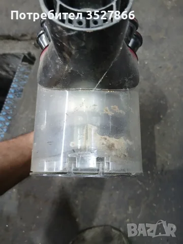 Акумулаторна прахосмукачка Dyson, снимка 4 - Прахосмукачки - 55511789