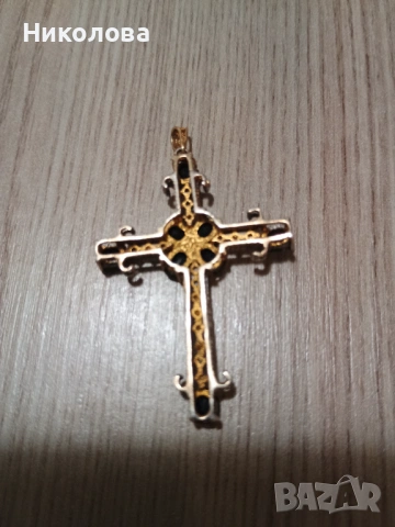 Уникален кръст със Сапфири, снимка 3 - Колиета, медальони, синджири - 53954842