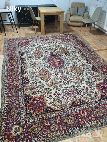 Голям персийски килим 340х250 см.