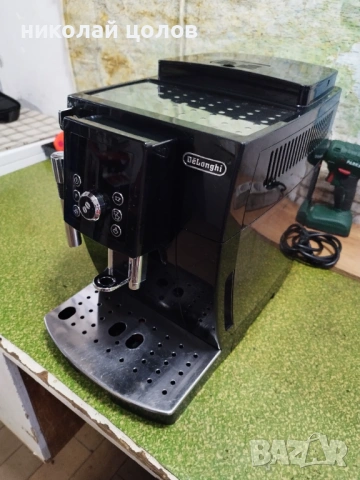 Кафемашина Delonghi Intensa , снимка 3 - Кафемашини - 54700115