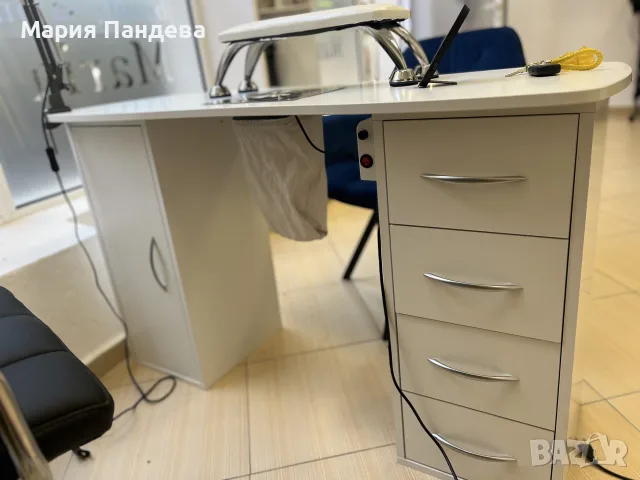 Бюро за маникюристка, снимка 3 - Педикюр и маникюр - 55637074