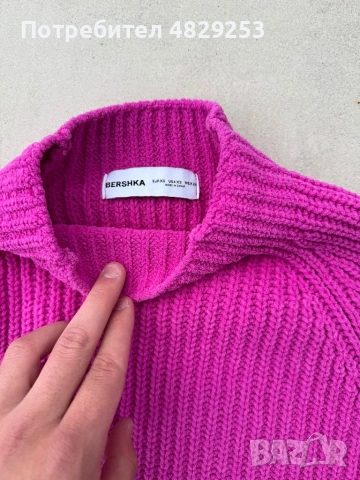 Розов дамски пуловер Bershka, снимка 2 - Блузи с дълъг ръкав и пуловери - 54576305