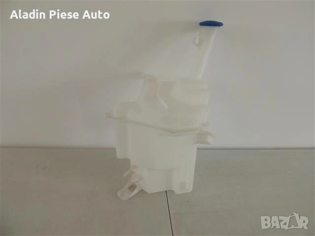 Windshield washer pump Kia Ceed year 2013 2014 2015 2016 2017 2018 code 98610A2000 , снимка 2 - Аксесоари и консумативи - 54617553