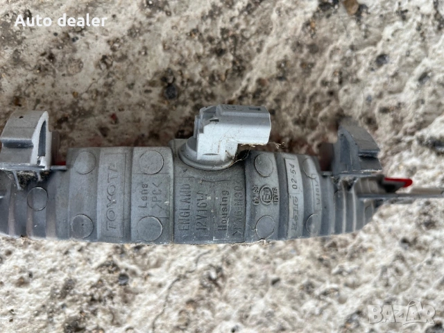Заден трети стоп за Toyota Corolla , снимка 3 - Части - 54700053
