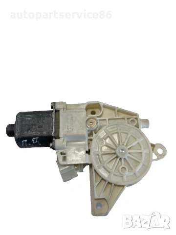 Мотор за стъкло на задна лява врата за Mercedes W212 2.2 CDI (2012) 0130822505
