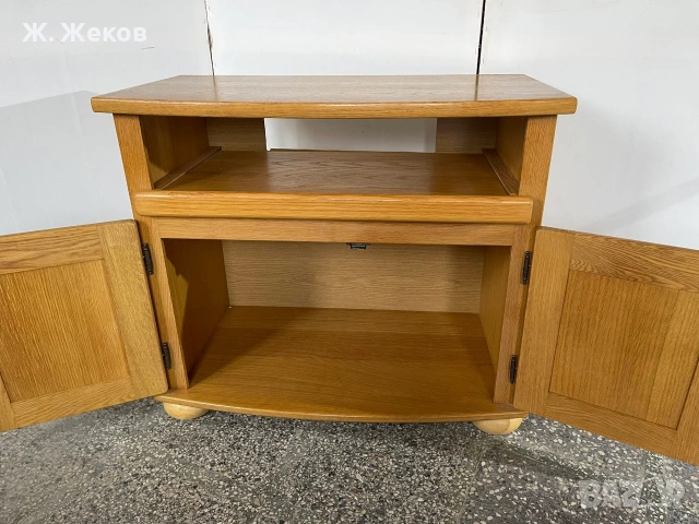 Масивен Тв шкаф, снимка 2 - Шкафове - 55009143