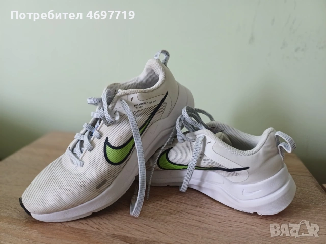 Летни маратонки на Nike, размер 37,5