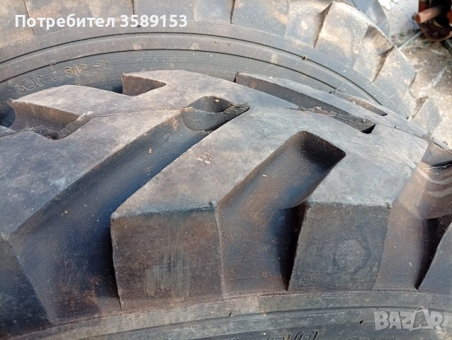 Гуми за товарен автомобил 8.25×20, снимка 2 - Гуми и джанти - 54586068