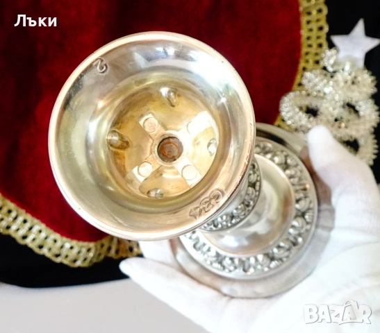 Английски посребрен свещник Ianthe,релефни рози. , снимка 6 - Антикварни и старинни предмети - 54781733