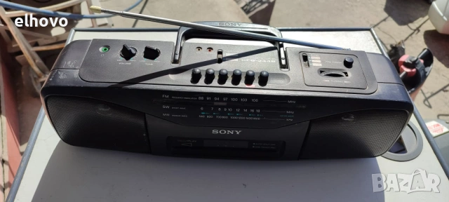 Радиокасетофон Sony CFS -244S, снимка 3 - Радиокасетофони, транзистори - 54326091