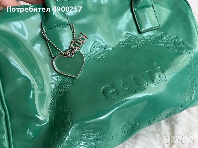Зелена лачена оригинална чанта Gaudi, снимка 4 - Чанти - 55441254
