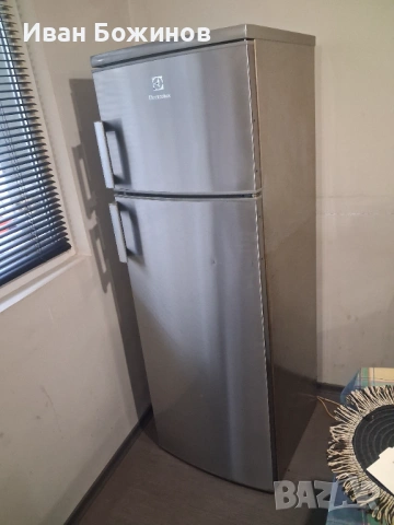 Хладилник ELEKTROLUX. Инокс., снимка 2 - Хладилници - 53949387