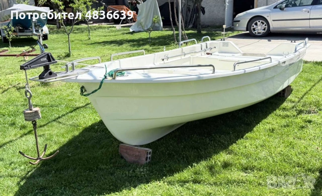Лодка Мегакрафт-390, снимка 2 - Воден транспорт - 54657538