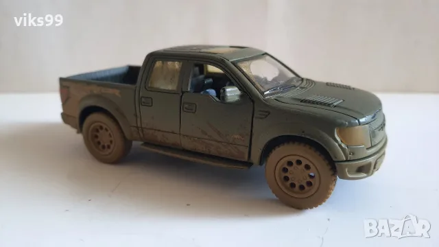 2013 Ford F-150 SVT Raptor SuperCrew - Мащаб 1:46, снимка 6 - Колекции - 55471122
