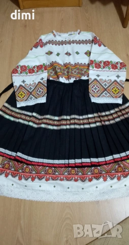 СЕВЕРНЯШКА НОСИЯ ЗА МОМИЧЕ  10-11г, снимка 2 - Антикварни и старинни предмети - 54161285