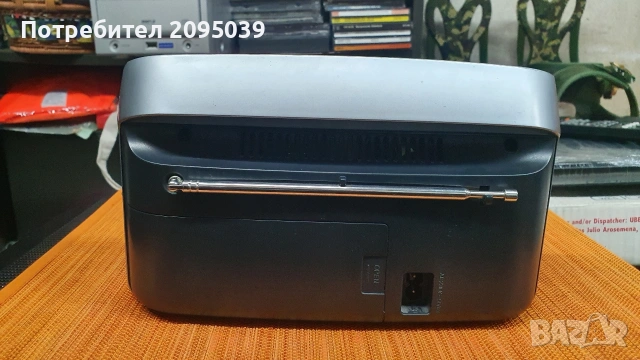 Радио Grundig. , снимка 2 - Радиокасетофони, транзистори - 54648937