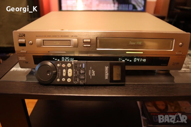 JVC HR-DVS1 видео рекордер SVHS и MiniDV, снимка 10 - Плейъри, домашно кино, прожектори - 54099444