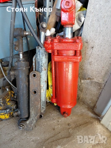 Бутилки и други 