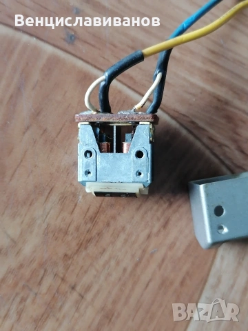 AKAI GX 636 - купувам възпроизвеждаща глава, снимка 3 - Декове - 53517474