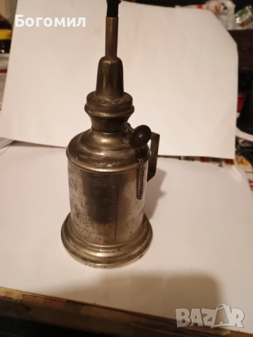 Старинна лампа за осветление.