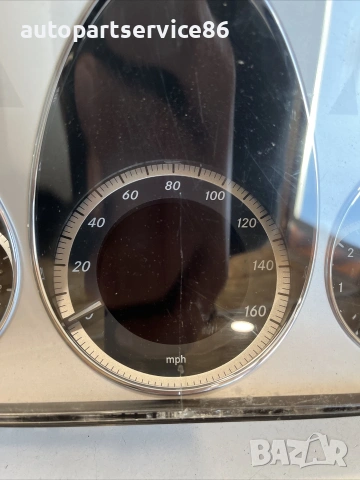 Километражно табло за Mercedes W212 2.2 CDI (2012) A2129001814, снимка 2 - Части - 55207501