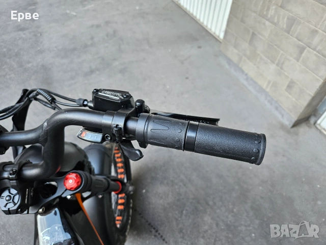 Продавам мощен електрически Fat Bike Lankeleisi RX800 Plus (1000W) – Като нов!, снимка 8 - Велосипеди - 55072678