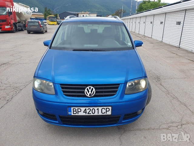 продавам vw touran 2.0TDI-136k.s, снимка 12 - Автомобили и джипове - 54478775