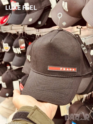 Lacoste 🔹 Valentino🔹Hugo Boss 🔹 Philipp Plein 🔹 Moncler 🔹 Prada🔹Boss🔹 Louis Vuitton 🔹, снимка 10 - Шапки - 53987462