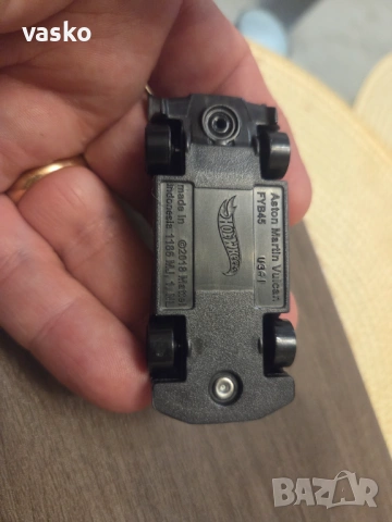 Hotwheels Aston Martin Vulcan 2018, снимка 6 - Колекции - 54195797