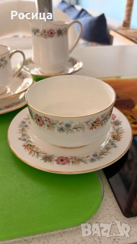 Сервиз на Royal Albert - 29 части, снимка 17 - Сервизи - 55056730