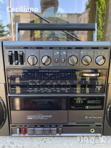 Радиокасетофон HITACHI TRK-9100E, снимка 5 - Радиокасетофони, транзистори - 55078755