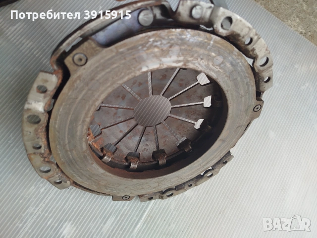 Феродов диск, Притискателен диск от Honda jazz , снимка 8 - Части - 53060360