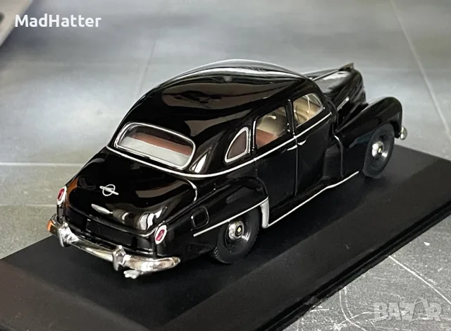 Opel Kapitan 1951-1953 / Опел Капитан - 1/43 - Minichamps, снимка 3 - Колекции - 55362934