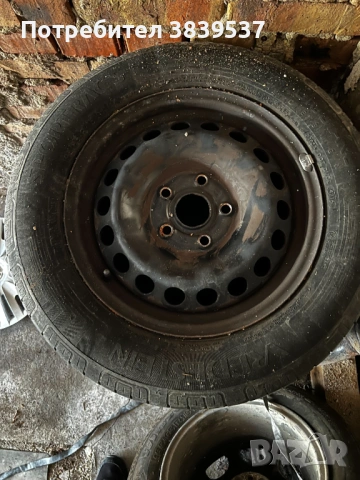 Джанти с Гуми 5 112 15 и тасове за VW Golf