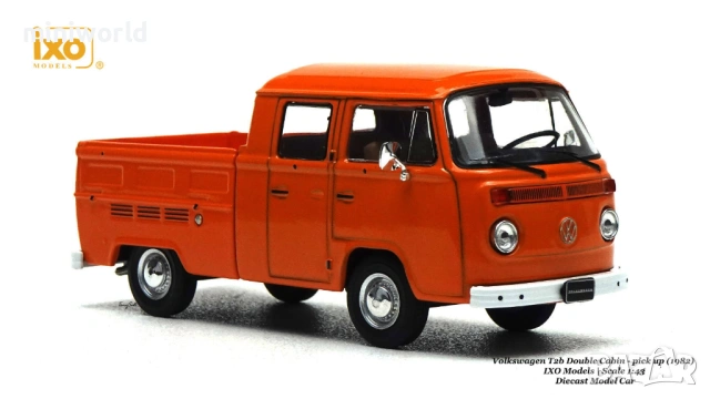 VW T2 DoKa Pritsche 1972 - мащаб 1:43 на ixo models моделът е нов в PVC дисплей-кейс, снимка 2 - Колекции - 52533290