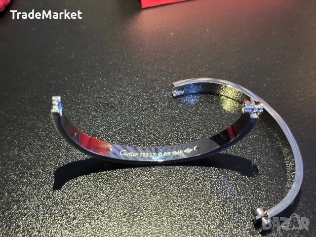 Нова Гривна Cartier LOVE в сребърен цвят с подаръчна опаковка, снимка 6 - Гривни - 54562006