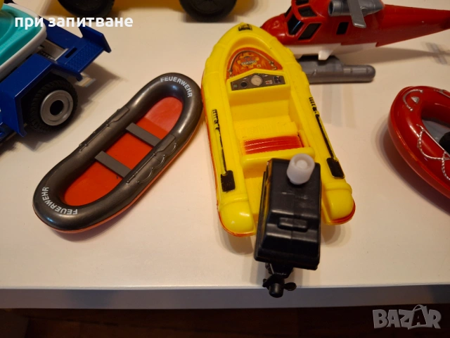 Кола Nesquik, ремарке Playmobil, двете и моторни шейни McDonald's др., снимка 9 - Колекции - 54634295