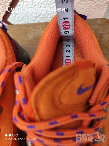 Дамски обувки Nike LAHAR LOW, снимка 10 - Маратонки - 54657914
