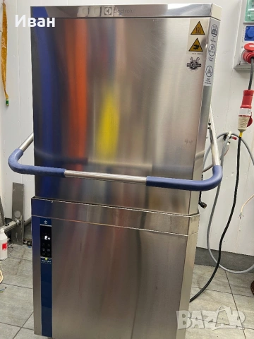 Професионална конзолна съдомиялна Electrolux , снимка 2 - Обзавеждане на кухня - 54731046