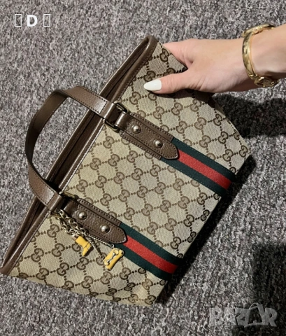GUCCI оригинална чанта, снимка 11 - Чанти - 54654306
