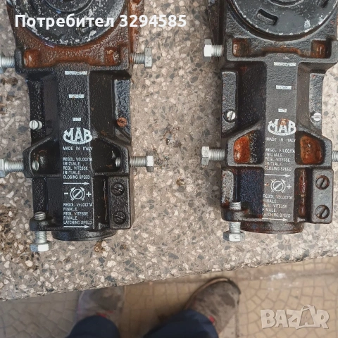 подов автомат за стъклена врата., снимка 2 - Други - 54455953