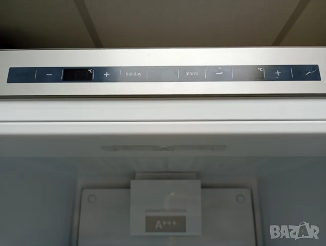 Иноксов комбиниран хладилник с фризер Сименс Siemens A +++ 2 години гаранция! , снимка 3 - Хладилници - 55396873
