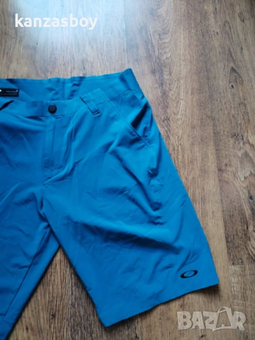 OAKLEY VELOCITY SHORT MEN GOLF SHORT - страхотни мъжки панталони 32/М , снимка 4 - Спортни дрехи, екипи - 54942594
