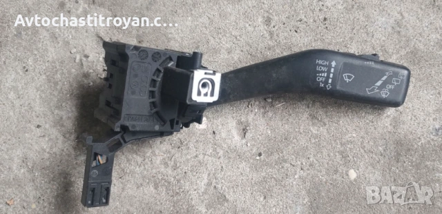 Превключвател чистачки VW, Audi - 1K0 953 519 H, снимка 2 - Части - 54892920
