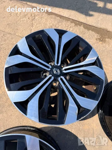 403007567R 5x114.3 18 цола ET43 алуминиеви джанти от Renault Аustral 1.3i двигател H5H498, 158 кс., снимка 7 - Гуми и джанти - 55555875
