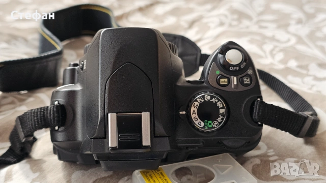 Nikon D40 тяло, снимка 13 - Фотоапарати - 54402278